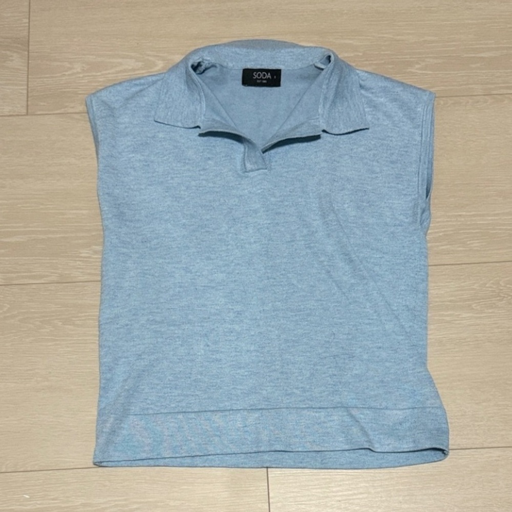 3/$10 Soda Light Blue Sleeveless Collared Top